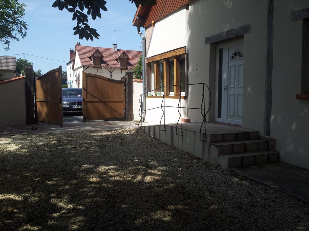 Chambres et Espace Détente Bien-Être Sologn'ami Neuvy-sur-Barangeon Esterno foto